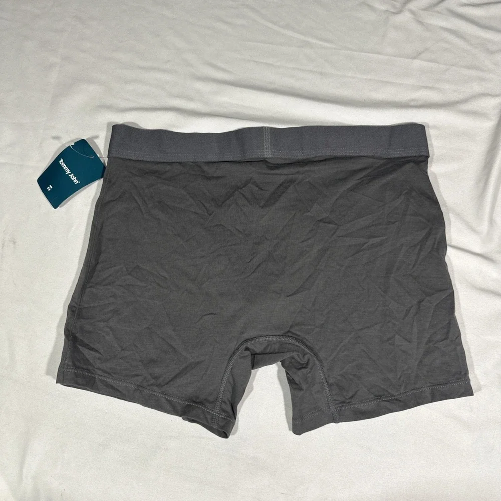 NWT $32 TOMMY JOHN [ medium ] Cool Cotton 4 Inch Boxer Briefs in Iron Grey U1715